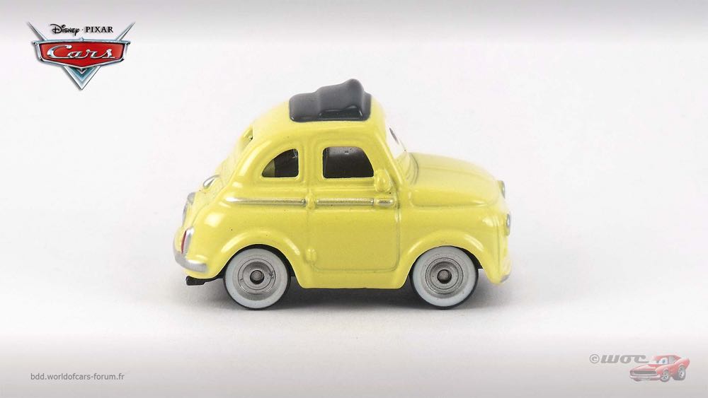 Luigi - (2022 - Cars 2022-2024) SINGLES - WHITE (104) toy car collectible - Main Image 3