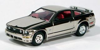 2005 Johnny Lightning Christmas: Plymouth Mustang - 2005 Johnny Lightning Christmas toy car collectible - Main Image 1