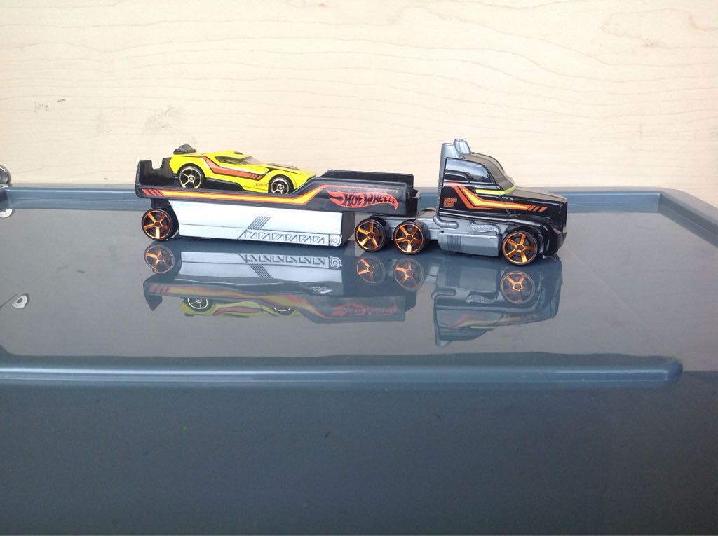 Custom Hot Wheels  toy car collectible - Main Image 1