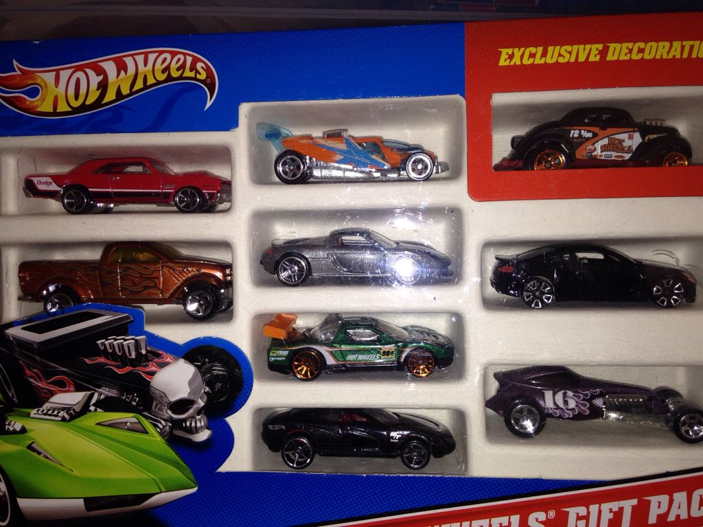 Hot Wheels Gift Pack  toy car collectible - Main Image 1