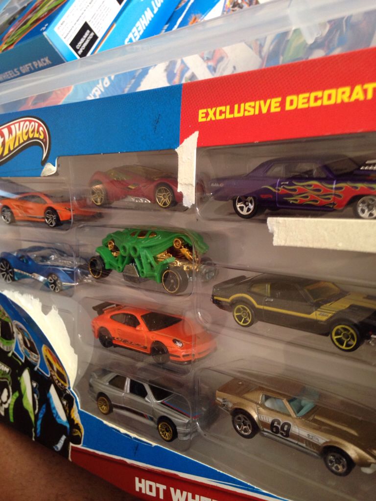 Hot Wheels Gift Pack  toy car collectible - Main Image 2