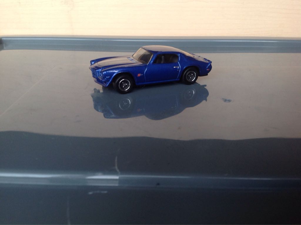 Chevrolet Camaro Z/28   toy car collectible - Main Image 1