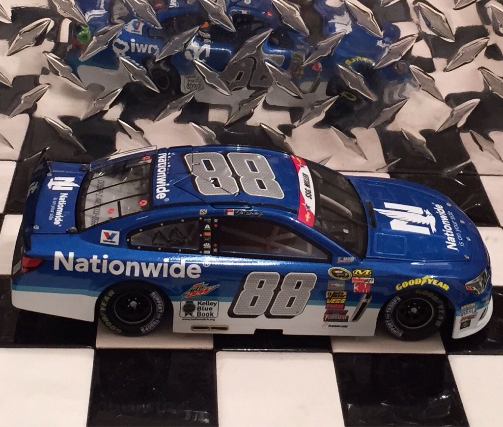 Dale Earnhardt Jr. - NASCAR Sprint Cup Series toy car collectible - Main Image 2