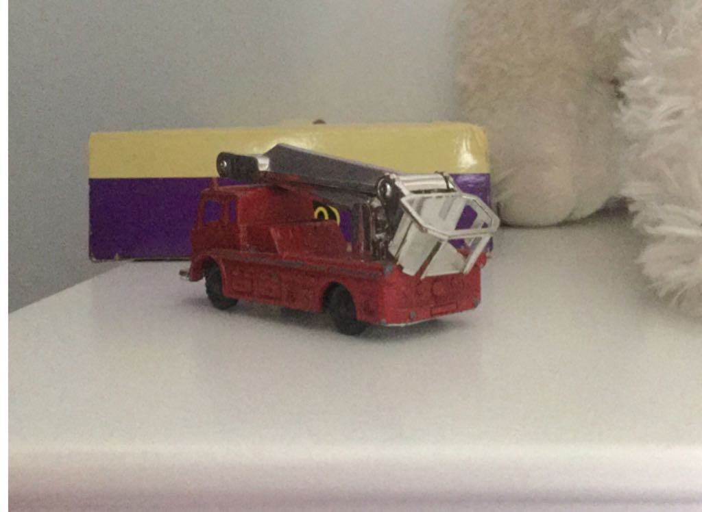 Husky Fire Engine - 1 toy car collectible - Main Image 2