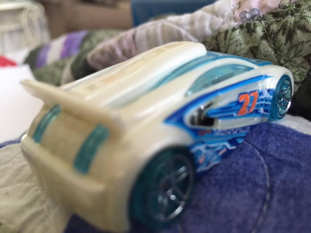 Technetium (Ice) - Thrill Racers -Ice toy car collectible - Main Image 2