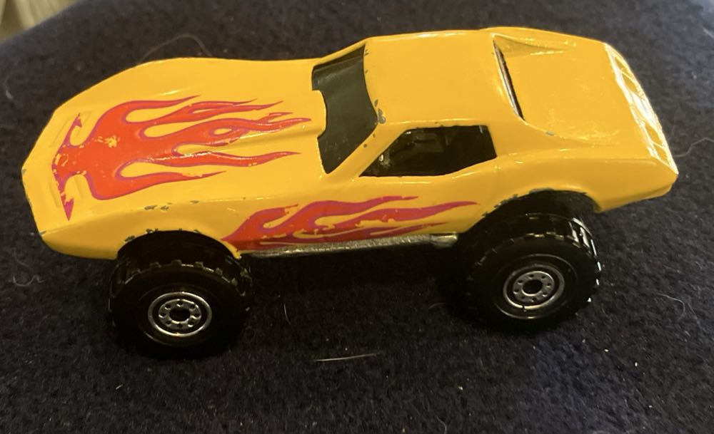 Monster Vette, Car Stamped 1975 - 1990 - Mainline toy car collectible - Main Image 4