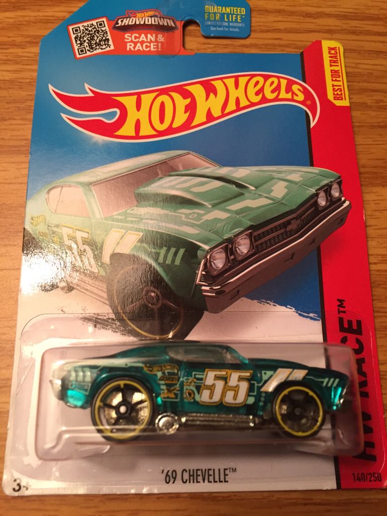 ’69 Chevelle - ’15 HW Race toy car collectible - Main Image 1