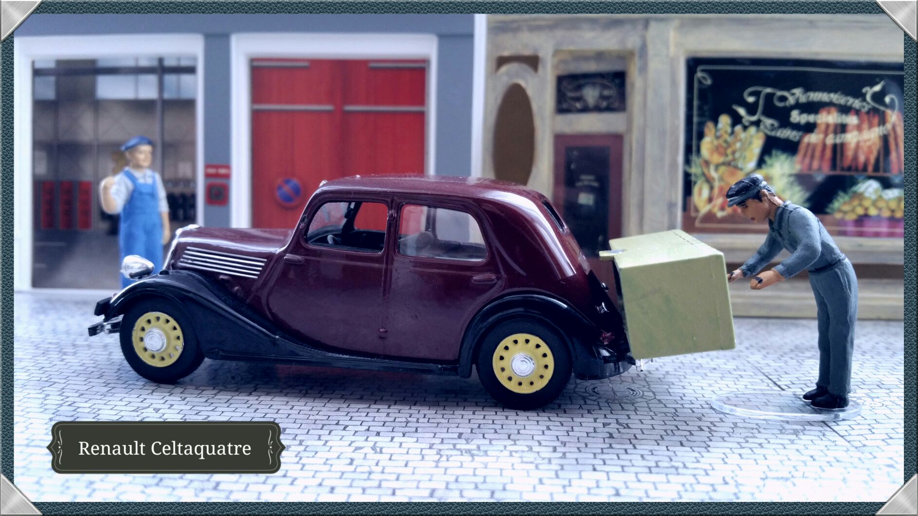 Renault Celtaquatre - Voitures françaises d’autrefois toy car collectible - Main Image 2