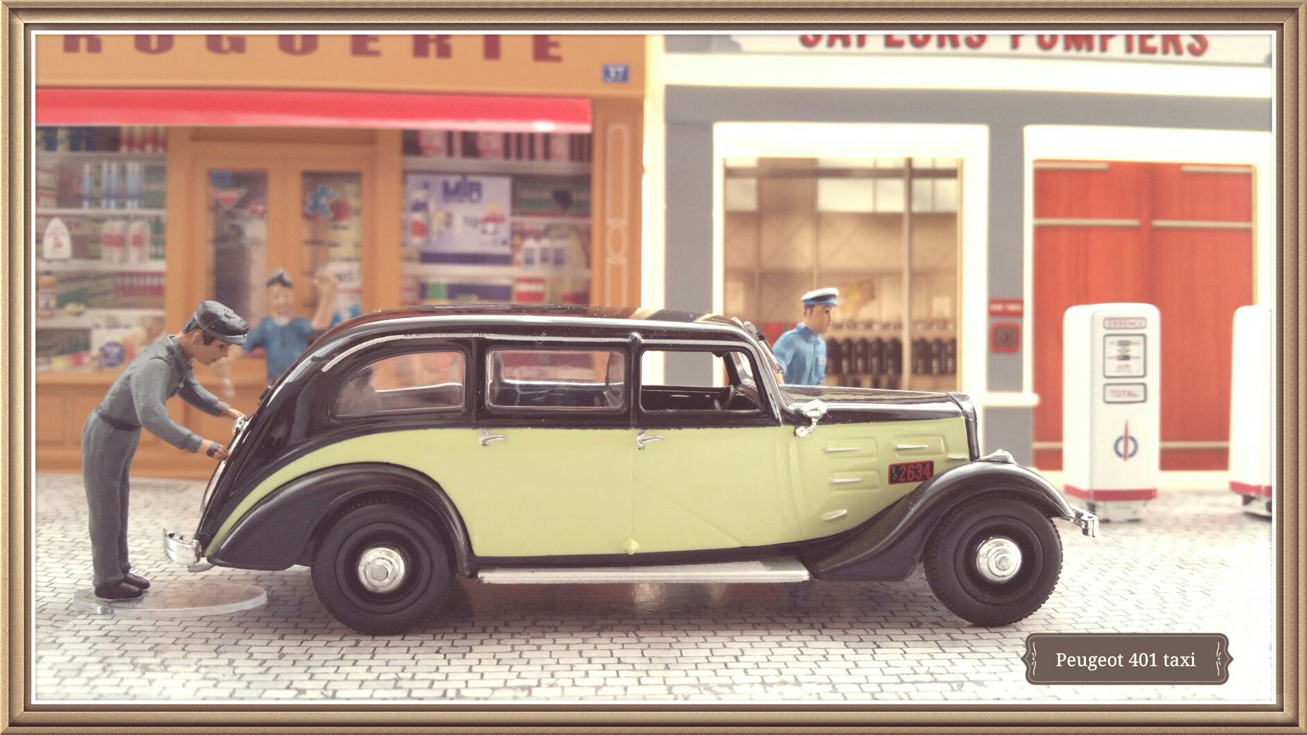 Peugeot 401 Longue - Collection Peugeot toy car collectible - Main Image 2