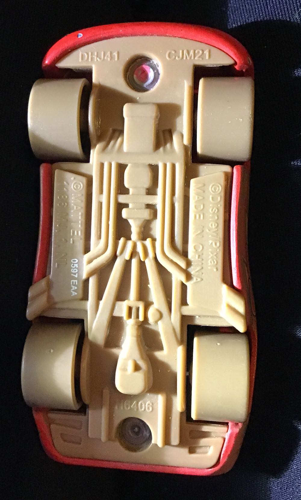 Lightning McQueen - Radiator Springs toy car collectible - Main Image 4