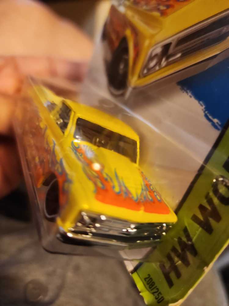 1967 Chevy C10 - HW Workshop: Heat Fleet toy car collectible - Main Image 4