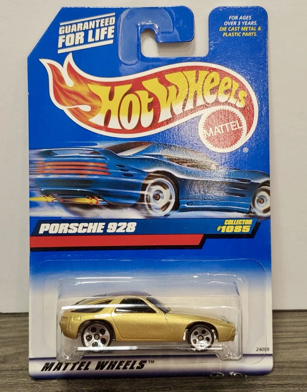 Scarface ‘63 Cadillac - Jada - On The Set toy car collectible - Main Image 4