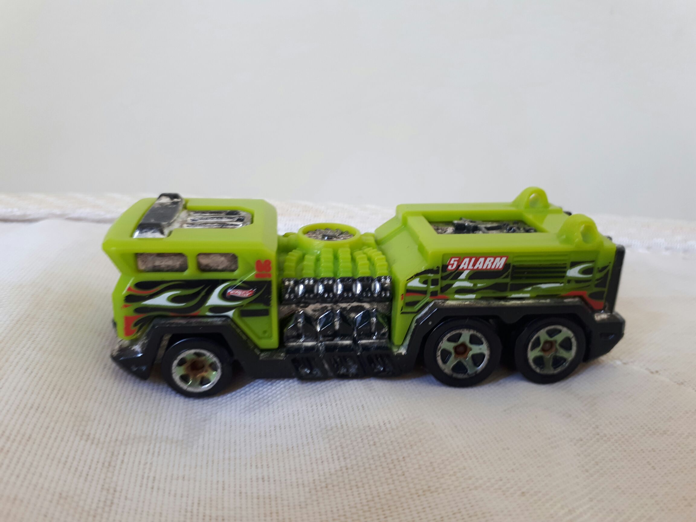 5 Alarm - ‘14 City Work toy car collectible - Main Image 2