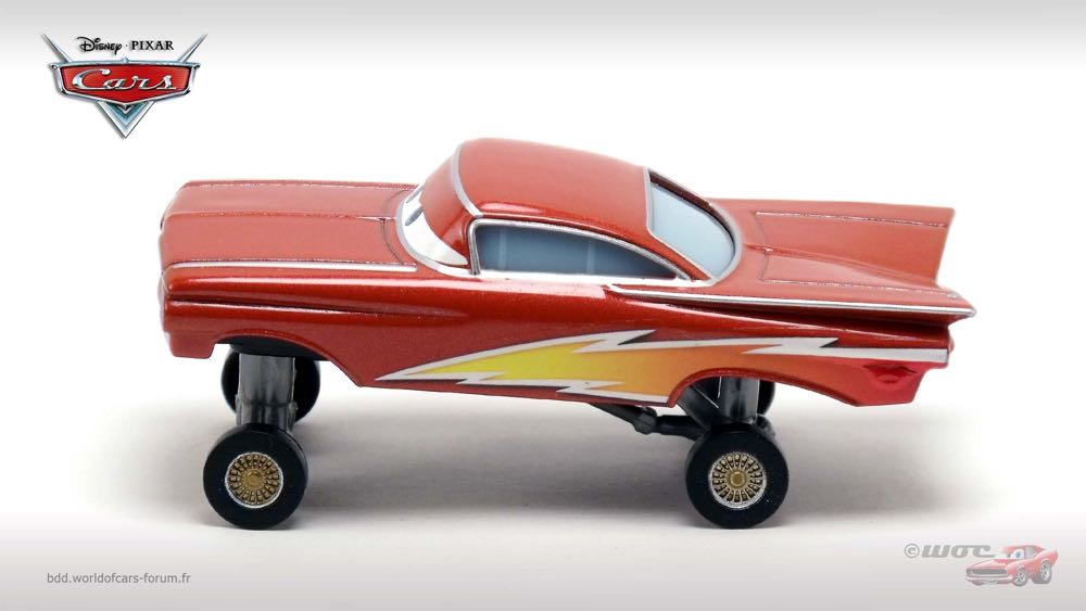 Pit Crew Member Mack - (2015 - Cars 2015) 95 PIT CREW (8) toy car collectible - Main Image 4