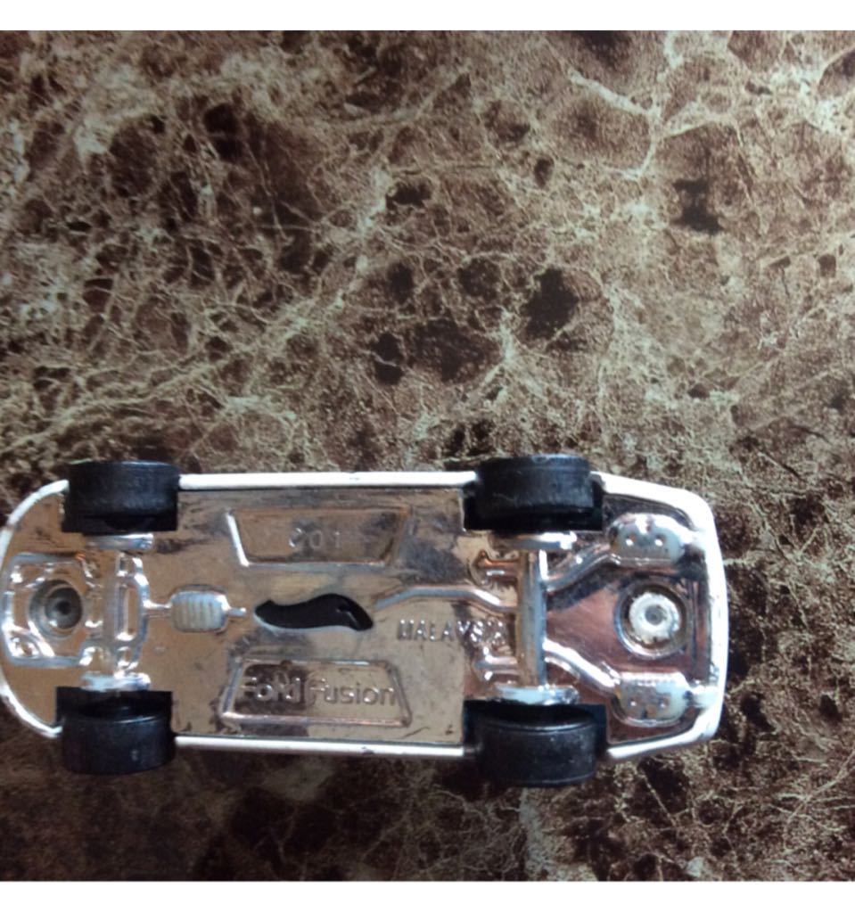 Ford Fusion Police  toy car collectible - Main Image 2