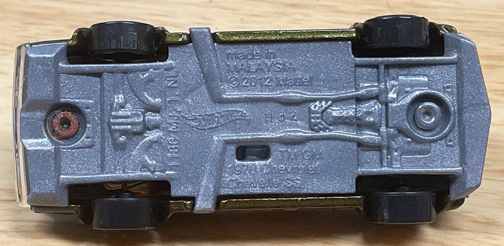 *Chevy Chevelle SS ’70, MF Yellow/Orange, #10 - Fast & Furious - 1/4 Mile Muscle toy car collectible - Main Image 4