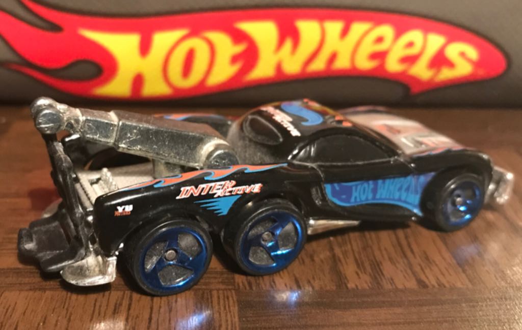 Tow Jam - Crash Cd-rom toy car collectible - Main Image 2