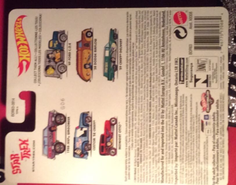 Star Trek Captain Kirk - 2014 Star Trek Series toy car collectible - Main Image 2