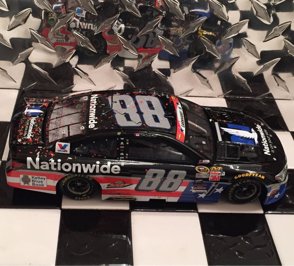 Dale Earnhardt Jr. - NASCAR Sprint Cup Series toy car collectible - Main Image 2