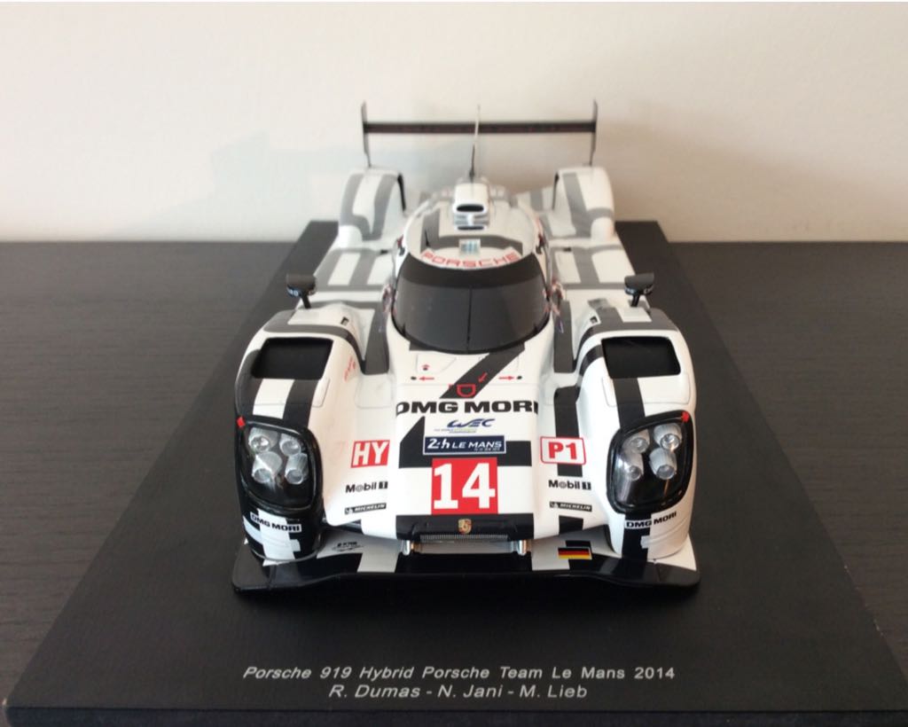 Mater with Glow-In-The-Dark Lamp