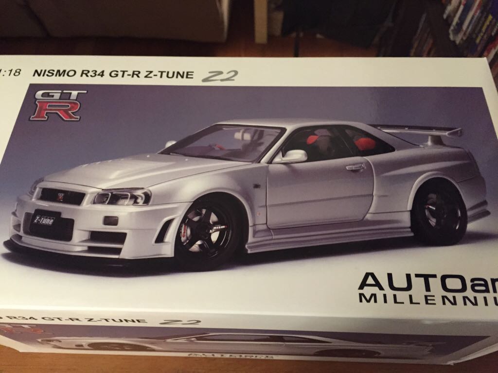 Nissan Skyline GT-R R34 Z-tune - Millennium toy car collectible - Main Image 1