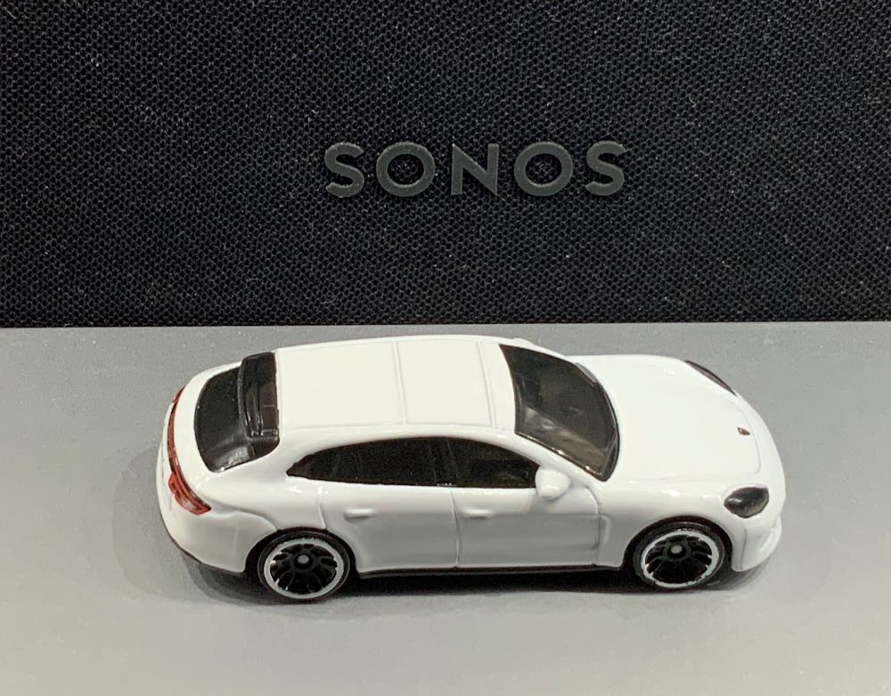 Porsche Panamera - ‘15 HW Workshop toy car collectible - Main Image 2
