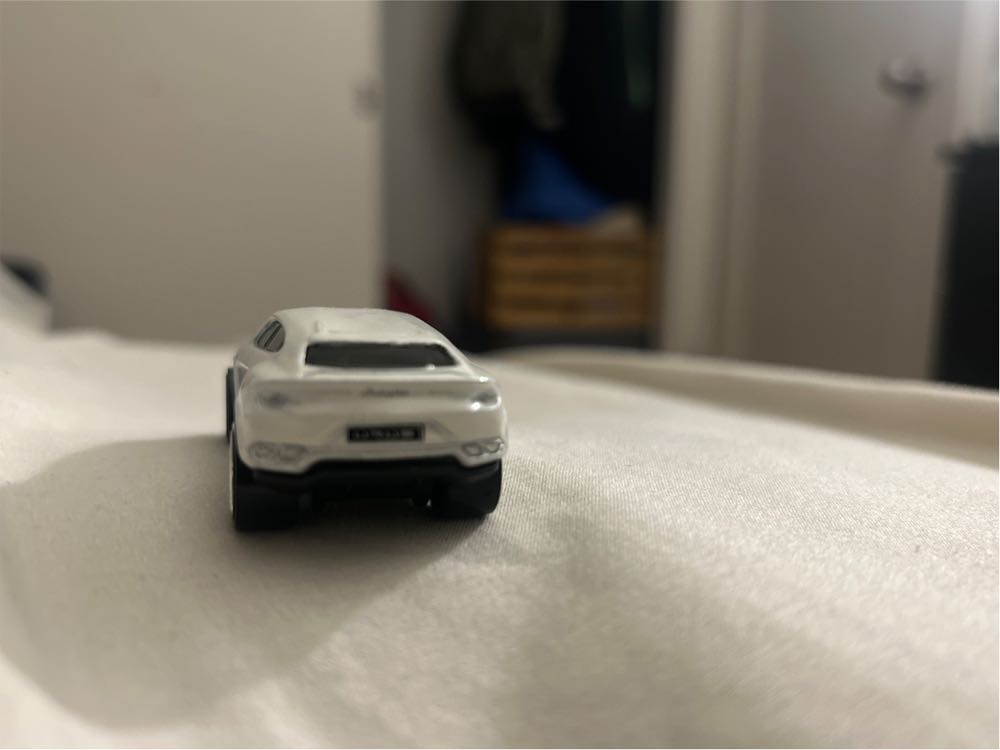 Lamborghini Urus - HW Exotics toy car collectible - Main Image 2