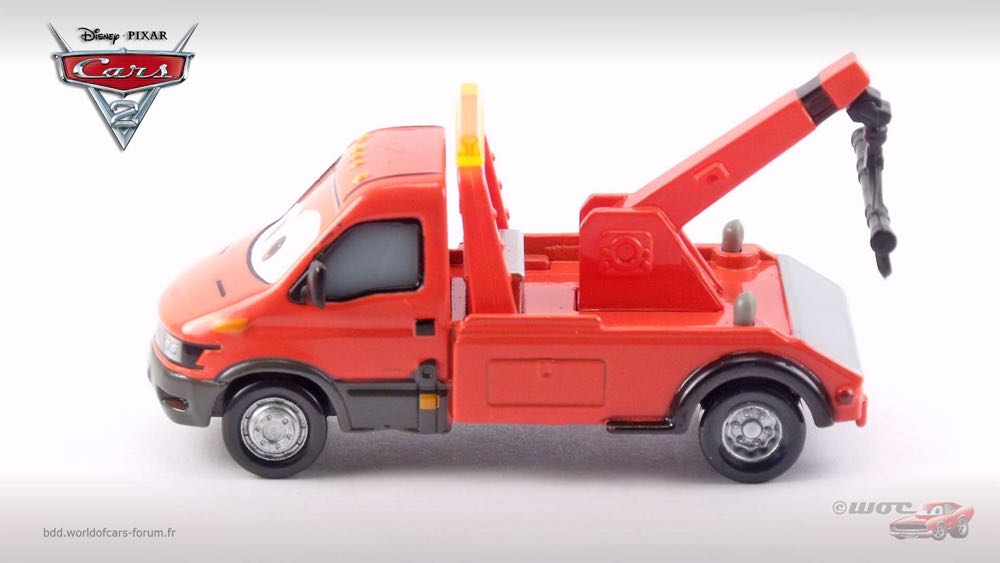 Towin’ Eoin - (2014 - World of Cars) ALLINOL BLOWOUT (9) toy car collectible - Main Image 4