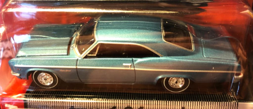Chevy Impala SS (1966) - AW Vintage Muscle toy car collectible - Main Image 2