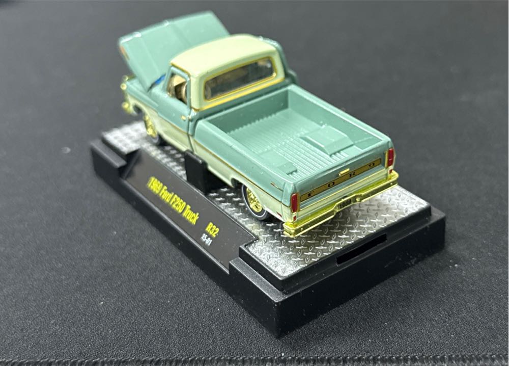 1969 Ford F250 Truck - Auto Trucks toy car collectible - Main Image 3