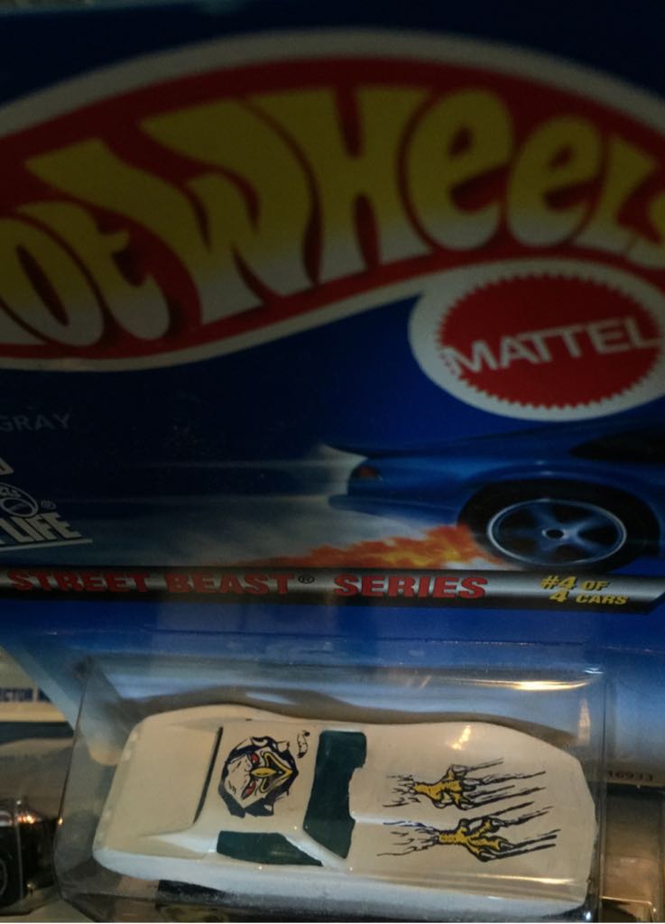 Corvette Stingray  - Street Beast Series toy car collectible - Main Image 2