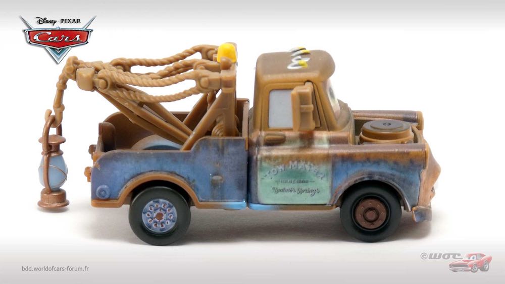 Mater with Glow-In-The-Dark Lamp - (2010 - Final Lap) SINGLES (172) toy car collectible - Main Image 3