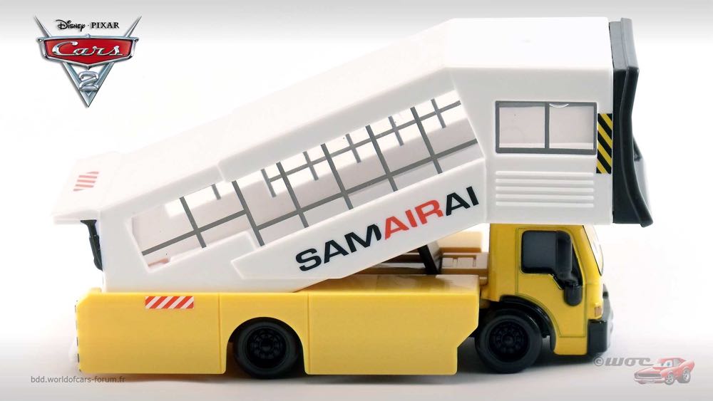 Ucchi - (2015 - Cars 2015) AIRPORT ADVENTURE (6) toy car collectible - Main Image 3