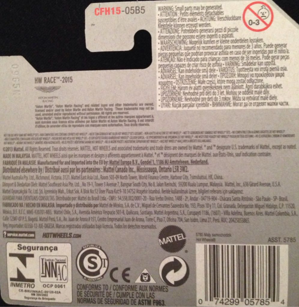 Aston Martin Vantage GT3 - HW Race™ Track Stars™ toy car collectible - Main Image 2