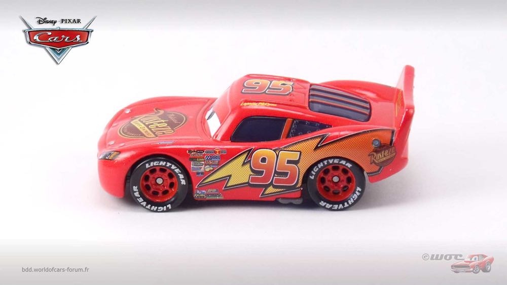 Determined Lightning McQueen - (2015 - Cars 2015) PISTON CUP (18) toy car collectible - Main Image 4