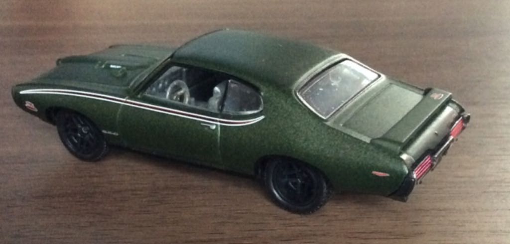 Pontiac GTO Judge  toy car collectible - Main Image 2