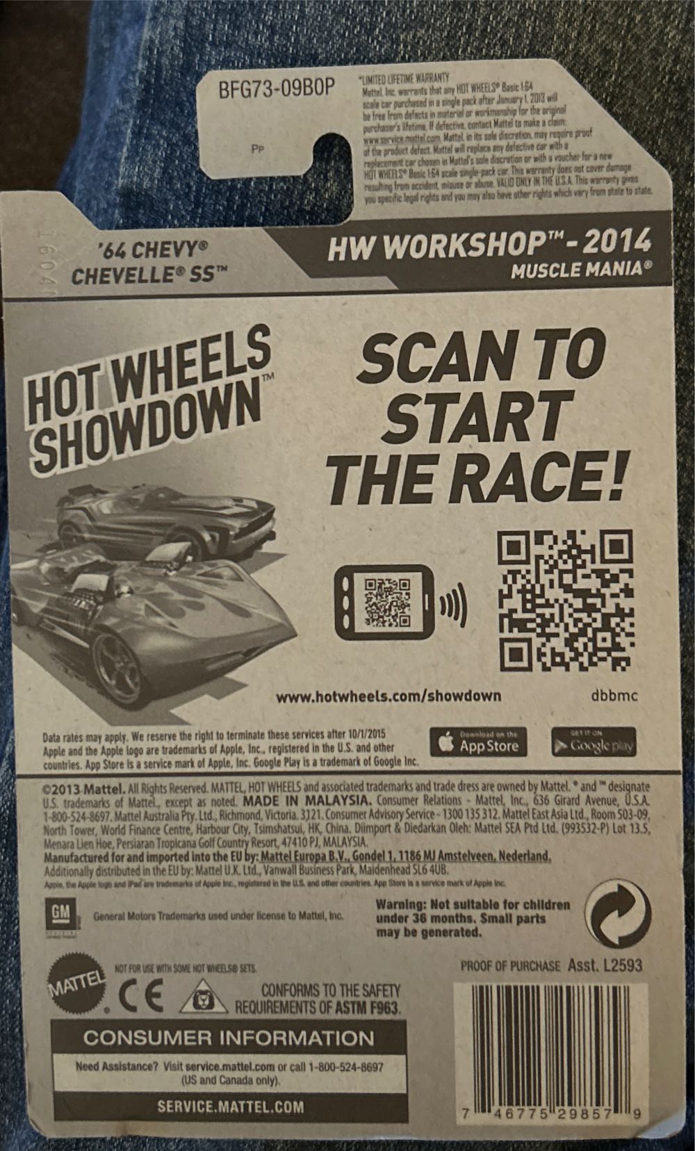 Chevy Chevelle SS, ’64 (White) - HW Workshop - 2014 Muscle Mania toy car collectible - Main Image 2