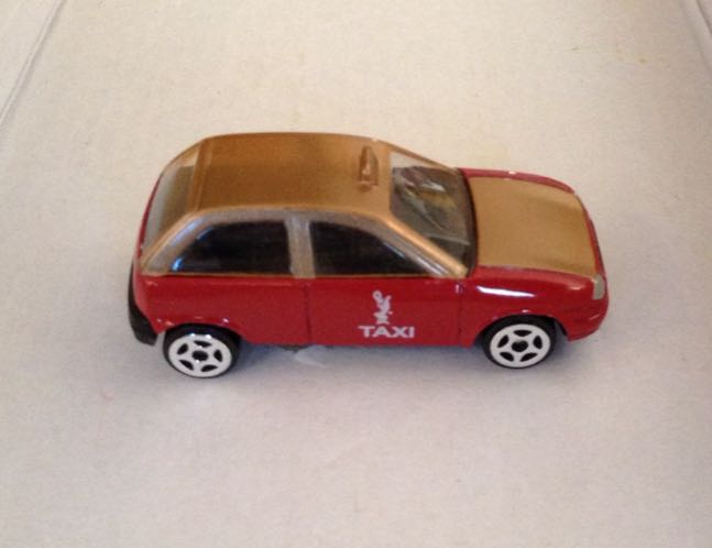 Taxi Chico D.F Rojo - Taxis Del Mundo toy car collectible - Main Image 2