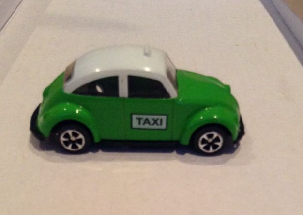 Taxi Chico Volkswagen D F Ecologico Verde - Gashaball toy car collectible - Main Image 2