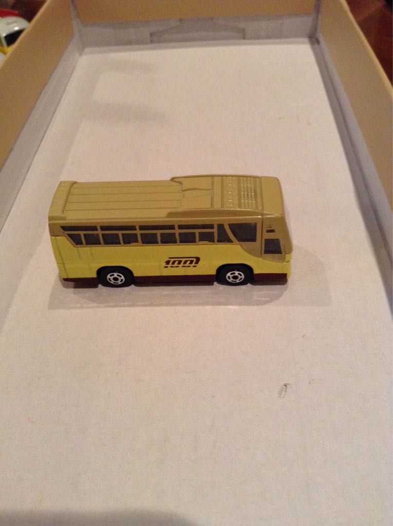 Ruta 100 Café Y Amarillo D F - Gashaball toy car collectible - Main Image 2