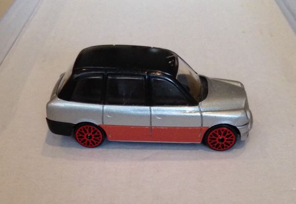 Taxi Chico Austin Gris Reino Unido - Gashaball toy car collectible - Main Image 2