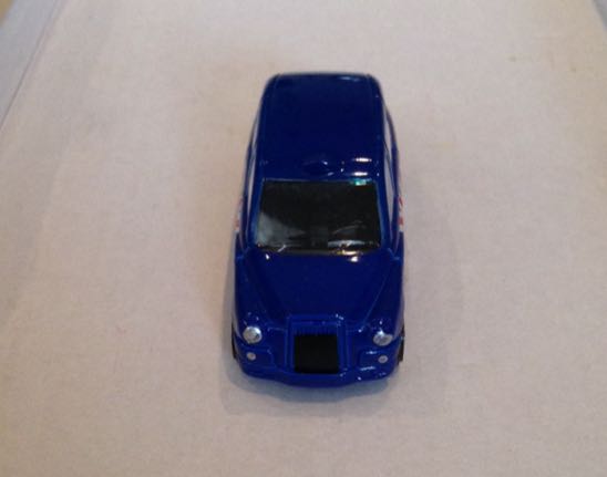 Taxi Chico Austin Inglaterra - Gashaball toy car collectible - Main Image 1