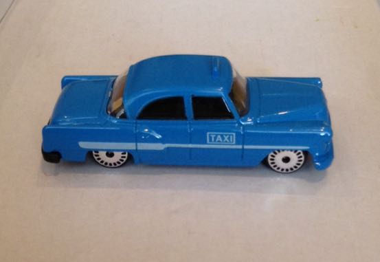 Taxi Chevrolet 57 Habana Cuba  - Gashaball toy car collectible - Main Image 2