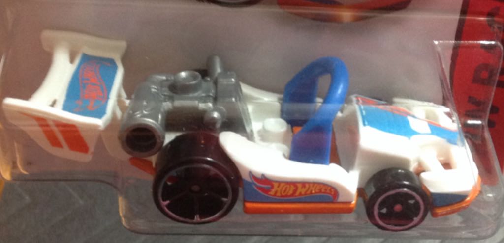 Lets Go - 2015 HW Race -HW Race Team toy car collectible - Main Image 2