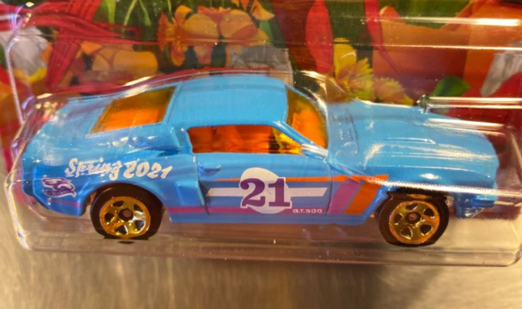 Shelby GT500 1967 - HW Spring Series toy car collectible - Main Image 2