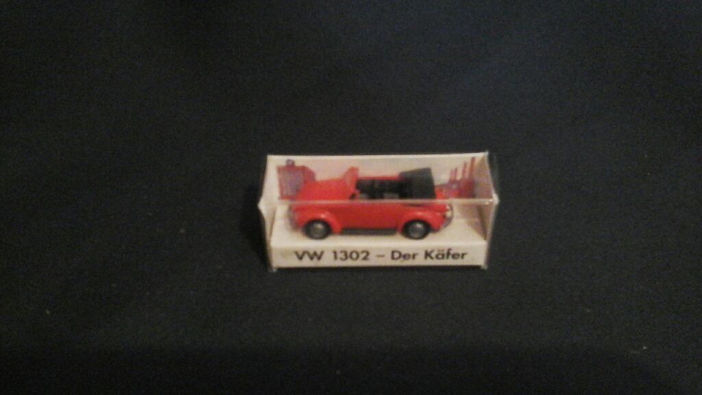 AMW Cabrio rot  toy car collectible - Main Image 1
