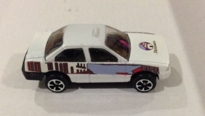 Taxi Mediano Tsuru Nissan Pueblo Magico Patzcuaro Michoacan - Gashaball toy car collectible - Main Image 2