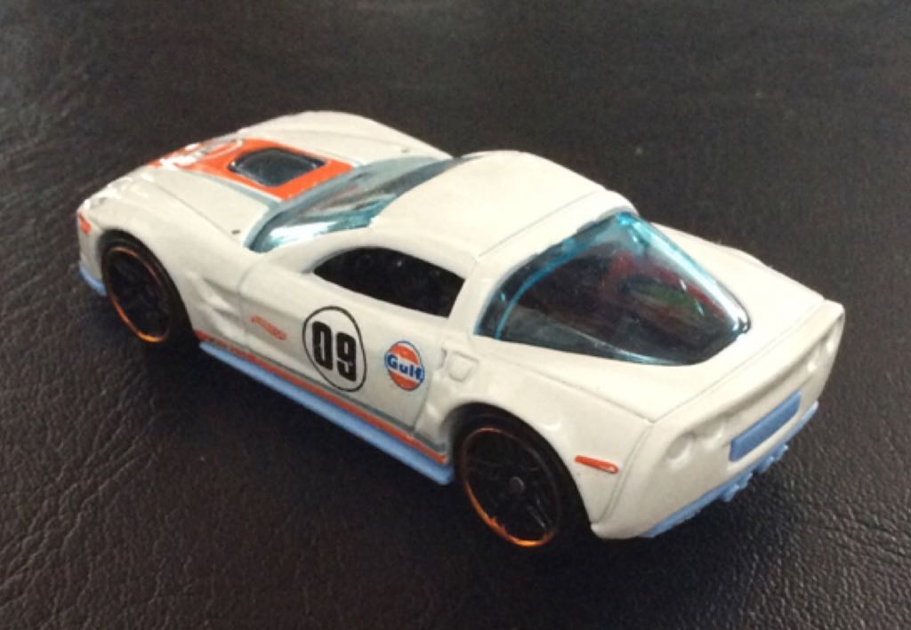 ‘09 Corvette ZR1 - ’15 HW City toy car collectible - Main Image 2