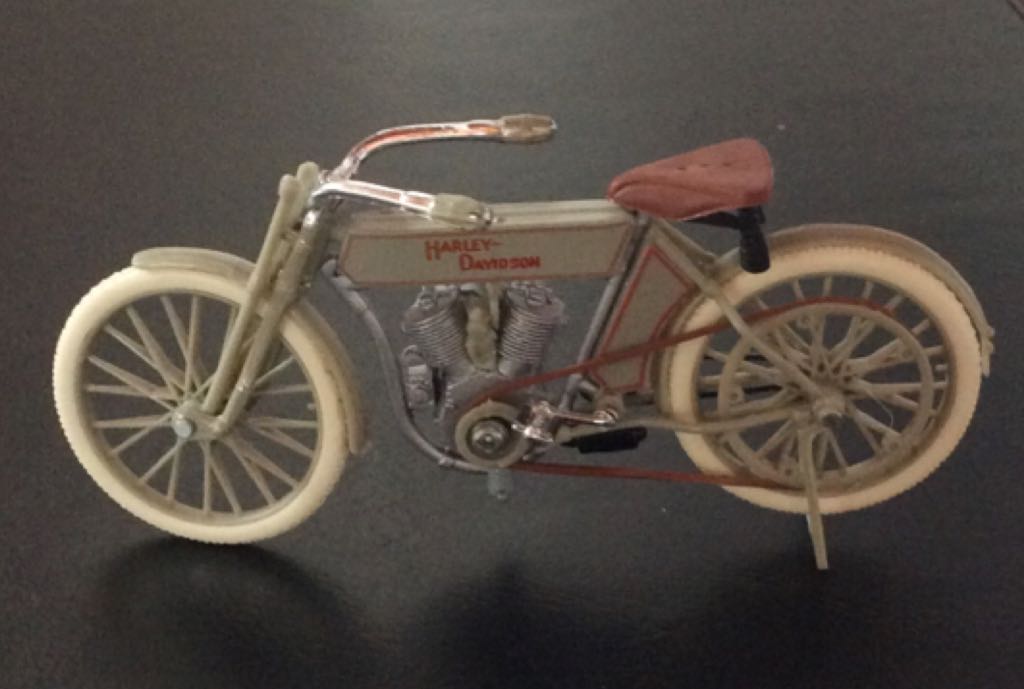 HarHarley Davidson 5D-V Twin - Harley Davidson Motorcycles toy car collectible - Main Image 2