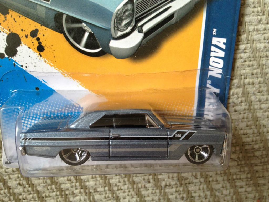 Tanqueta Gris Policial 